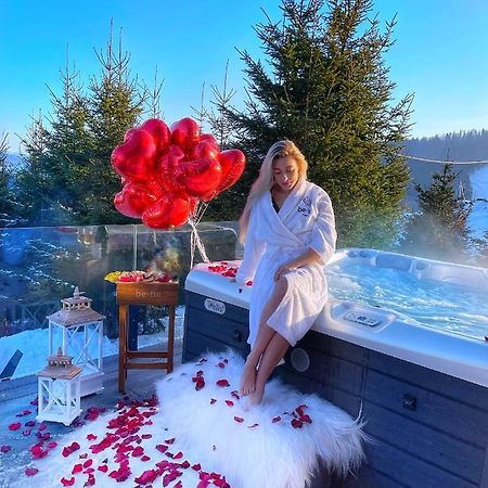 Be Be Chalet - Premium Jacuzi & Private Pool Bukovel Exterior foto