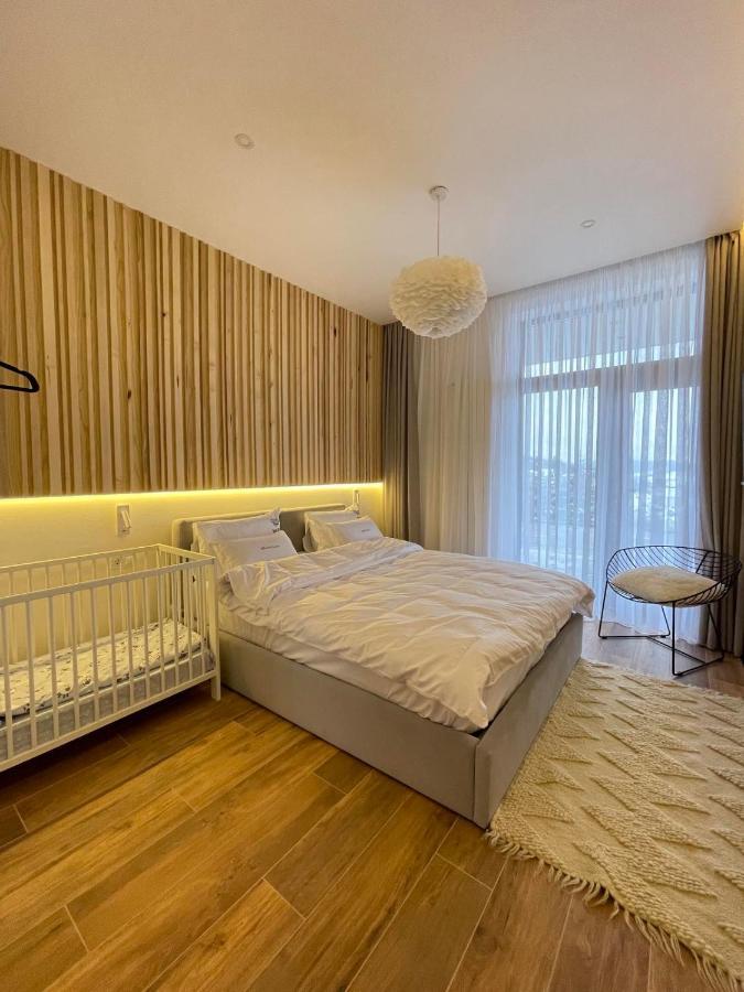 Be Be Chalet - Premium Jacuzi & Private Pool Bukovel Exterior foto